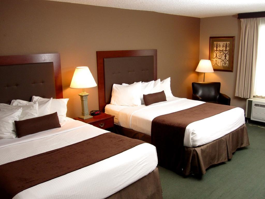 เบย์มอนต์ บาย วินด์แฮม แมนแดน บิสมาร์ก แอเรีย Hotel Mandan ภายนอก รูปภาพ